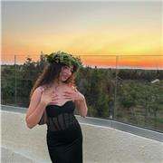 A volte serve uno stimolo in più. Avere qualcuno che ti incoraggi a dare il meglio e colmi le tue lacune,per una solida formazione